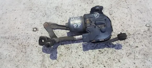 Seat Leon (1P) Front wiper linkage and motor 3397020918 1P0955024B