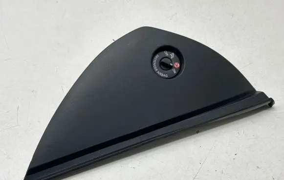 Renault Captur Dashboard side end trim 698209511R 00134698