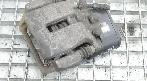 Volvo V70 Rear brake caliper 82670576