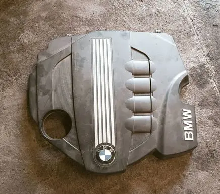 BMW 1 E81 E87 Engine cover (trim) 