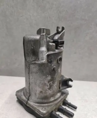 Audi A6 S6 C6 4F Fuel filter housing 6650473120