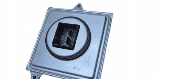 Opel Corsa F Voltage converter/converter module 