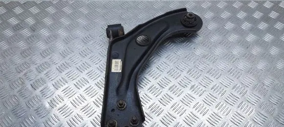 Peugeot 308 Front lower control arm/wishbone