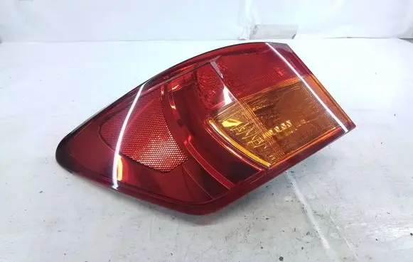Lexus IS 220D-250-350 Rear/tail lights LEX-IS220-LMP-LT
