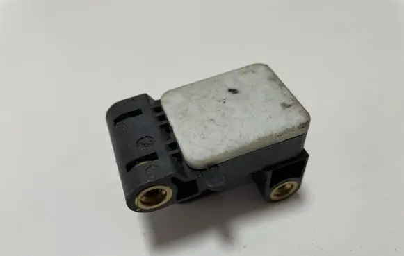 BMW 1 E81 E87 Acceleration sensor 6911003