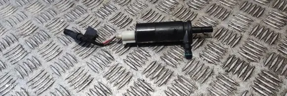 Mercedes-Benz CLS C218 X218 Windscreen/windshield washer pump 2108691221