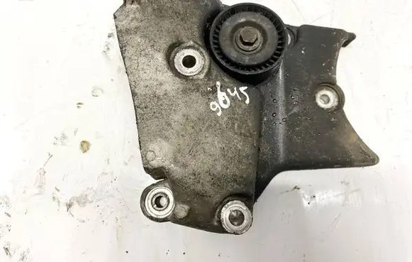 Opel Insignia A Engine mounting bracket 55566020 428702815