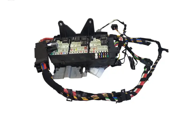 Jaguar XE Fuse module GX7314C445AA 24112015