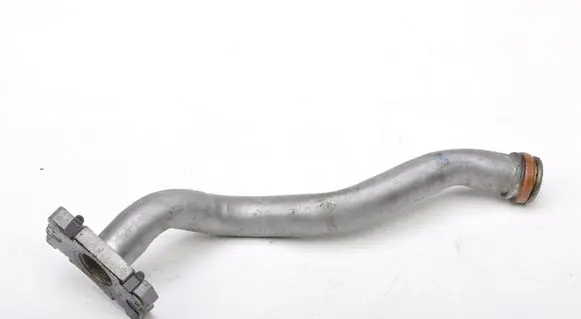 Volvo XC40 Engine coolant pipe/hose 