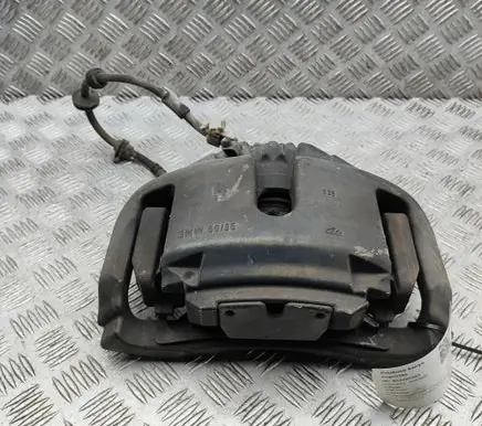 BMW 6 F12 F13 Front brake caliper 6786817