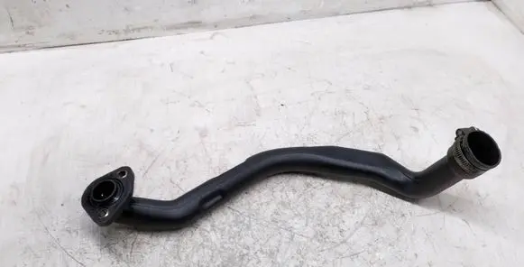 Volkswagen PASSAT B5 Breather hose/pipe 028103491J