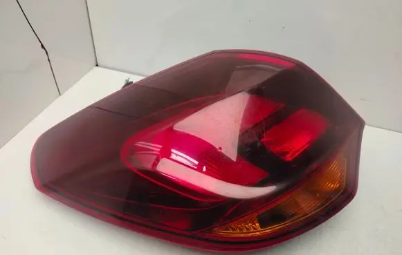 Opel Astra J Rear/tail lights