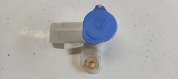 Ford Focus Window washer liquid tank fill tube T655C 4M5117B644A