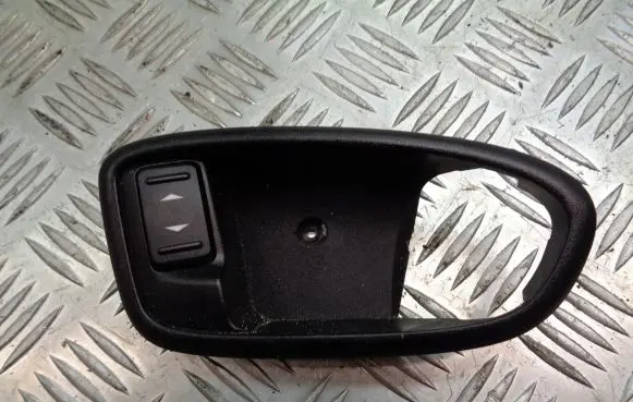 Ford Mondeo MK IV Quarter vent window switch 6M21-U226A36