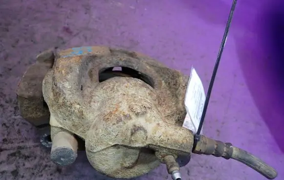 Ford Mondeo MK IV Front brake caliper