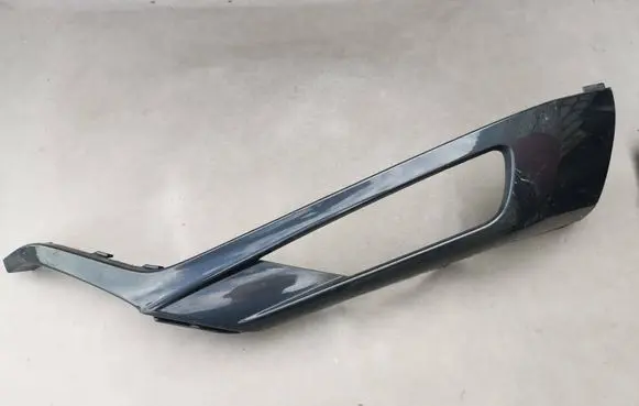 Volvo XC90 Front bumper splitter molding 31383800