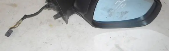 Front door electric wing mirror
