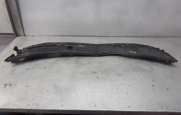 Nissan Primera Wiper trim 66863AU310