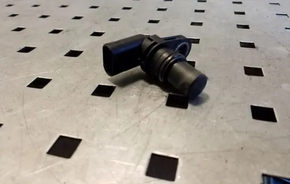 Audi A5 8T 8F Camshaft position sensor 07L905163A