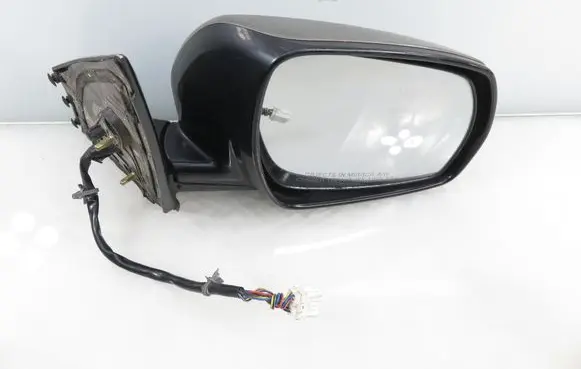 Nissan Murano Z50 Front door electric wing mirror 