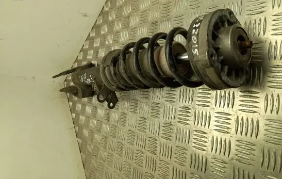 BMW 5 F10 F11 Front shock absorber with coil spring 6855964