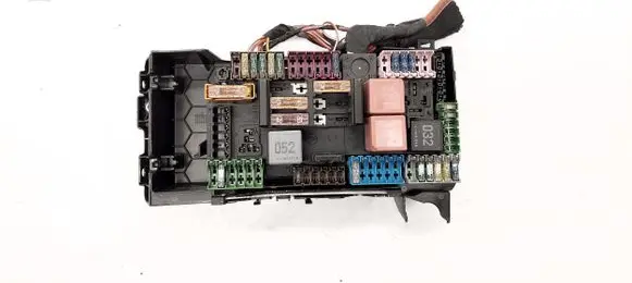 Mercedes-Benz E W213 Fuse module