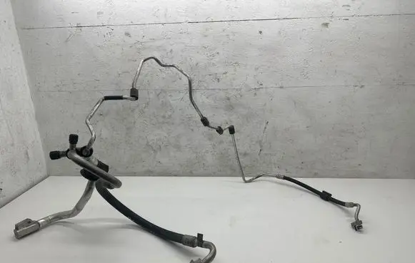 Audi A4 S4 B8 8K Air conditioning (A/C) pipe/hose 8K1260712