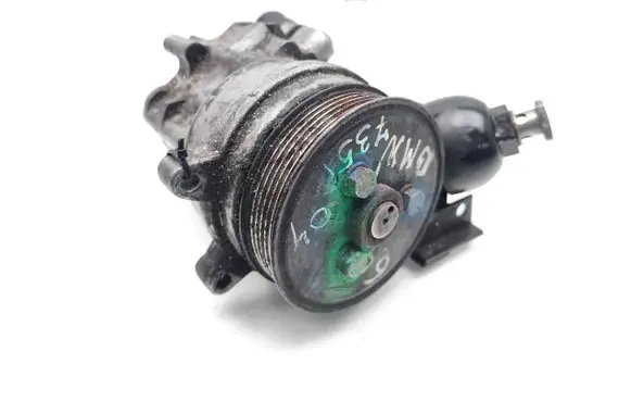 BMW 7 E65 E66 Power steering pump 6760070