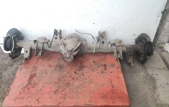 Toyota Land Cruiser (J100) Rear axle beam with reductor 