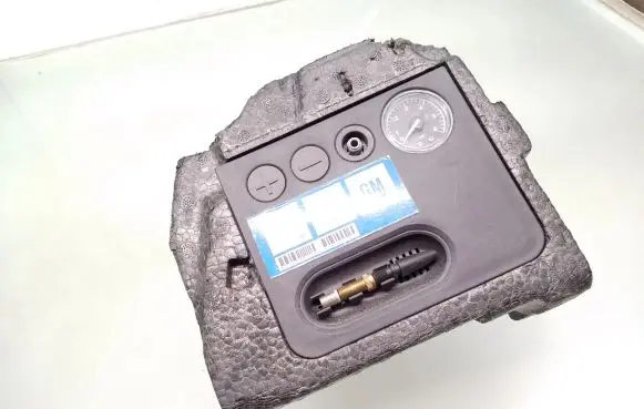 Opel Meriva B Tire air pump compressor 06353898 13236659 1010006