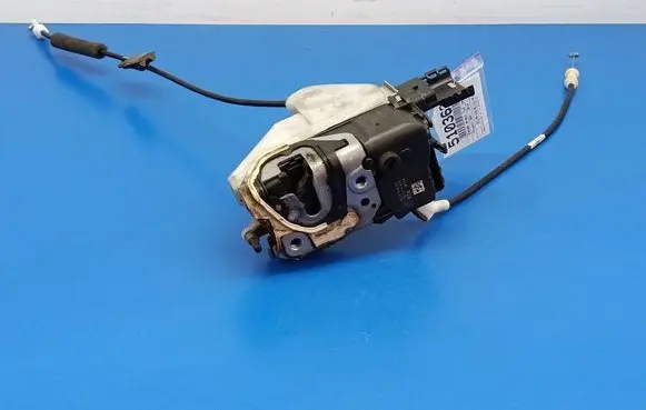 Peugeot 508 RXH Rear door lock 
