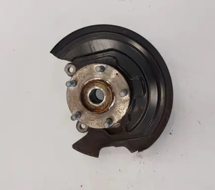 Front wheel hub
