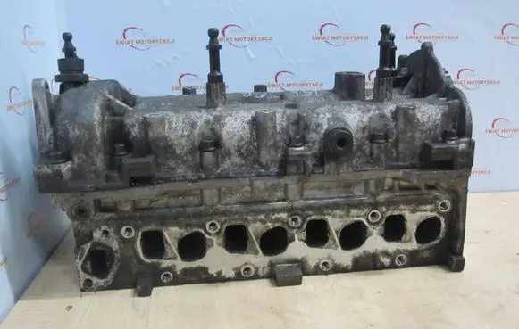 Opel Corsa D Engine head 55193111