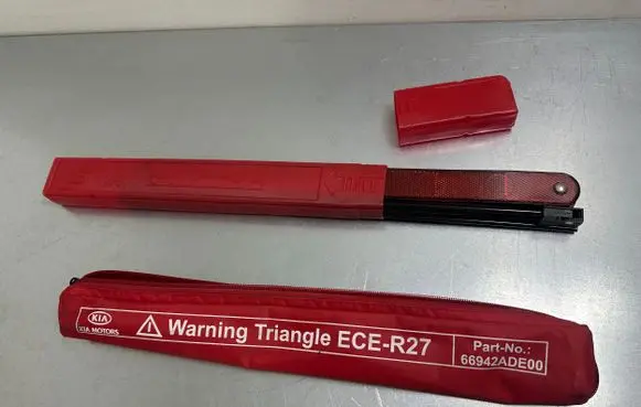 KIA Optima Emergency warning sign 66942ADE00