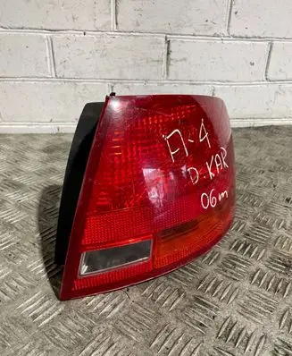 Audi A4 S4 B6 8E 8H Rear/tail lights 8E9945096E 484002