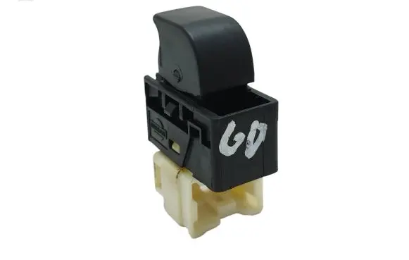 Nissan Pathfinder R50 Electric window control switch 7Y18T