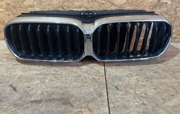 BMW 5 G30 G31 Front bumper lower grill