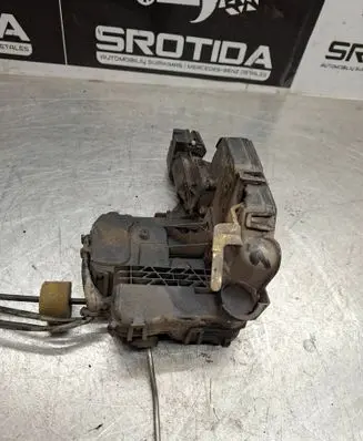 Mercedes-Benz E W211 Front door lock 2117201235