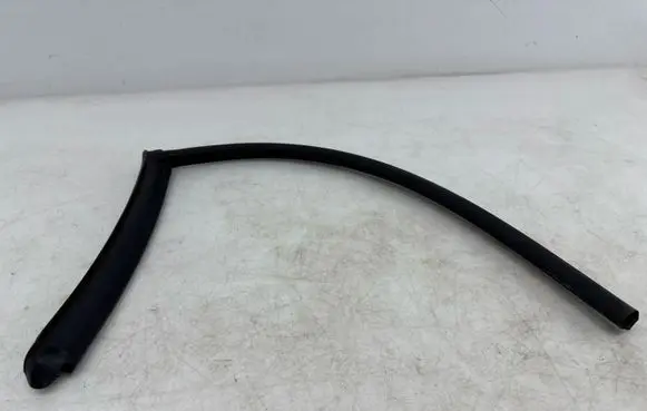 Rubber seal rear door