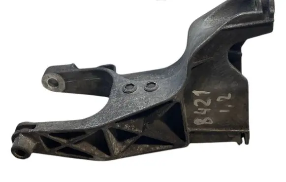 Volkswagen Transporter - Caravelle T5 Engine mounting bracket 7H0199343