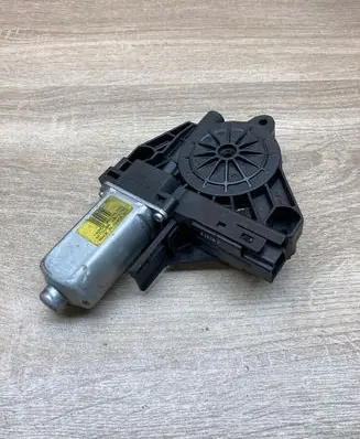 Volvo V60 Front door window regulator motor 966268 966268103