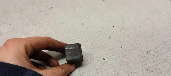 Volvo V70 Other relay 9441158
