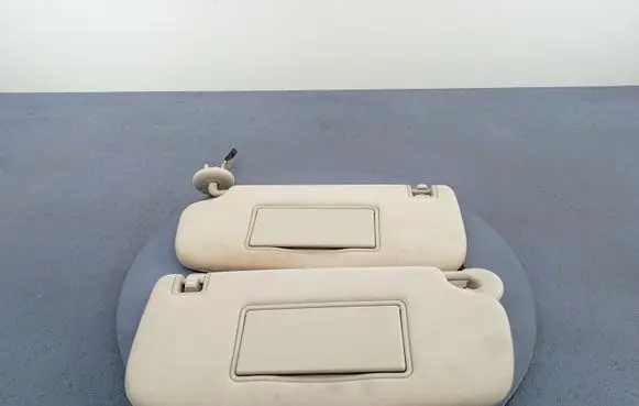 Jeep Grand Cherokee Sun visor