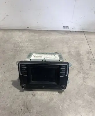 Volkswagen Caddy Radio/CD/DVD/GPS head unit 1K8035150E 602MALF001024