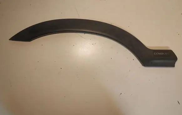 Opel Zafira A Front arch trim 090597591