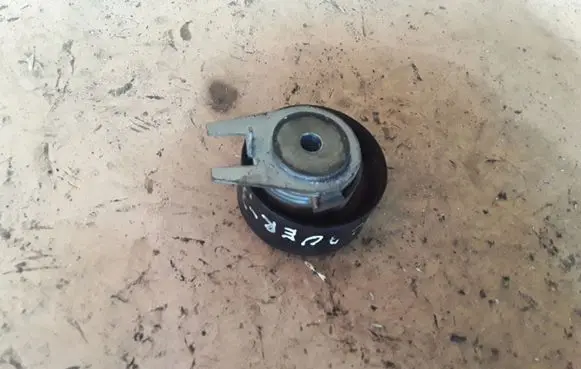 Land Rover Discovery 3 - LR3 Timing belt tensioner 7H206K254AA