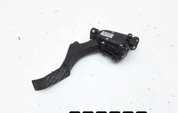 Volkswagen Transporter - Caravelle T5 Accelerator throttle pedal 2500tdi 7h1721503 euro