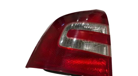 Skoda Octavia Mk2 (1Z) Rear/tail lights 1Z9945095
