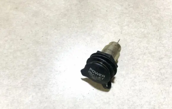 Volkswagen PASSAT B5 Cigarette lighter 