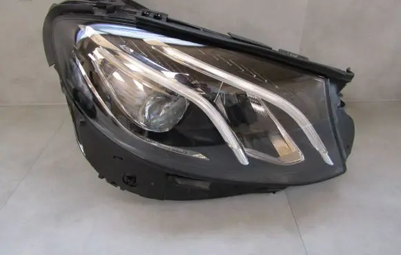 Mercedes-Benz E W213 Headlight/headlamp A213906404KZ 1EA2015